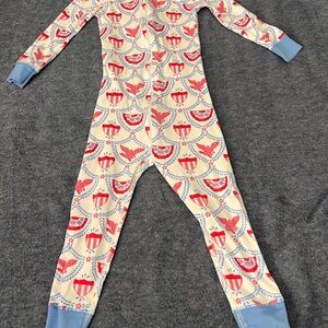 The Beaufort Bonnet Company Red and White Footies with Nautical Charm